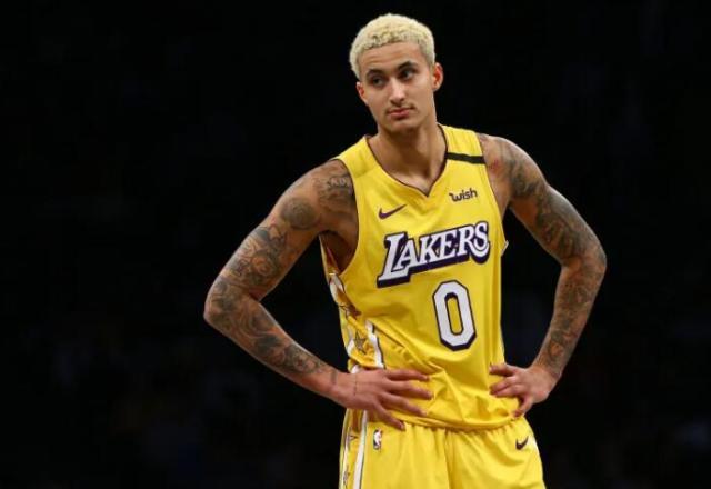 星空体育官网-世界杯球星撞脸！詹皇库兹马兼职 袁弘化身京多安