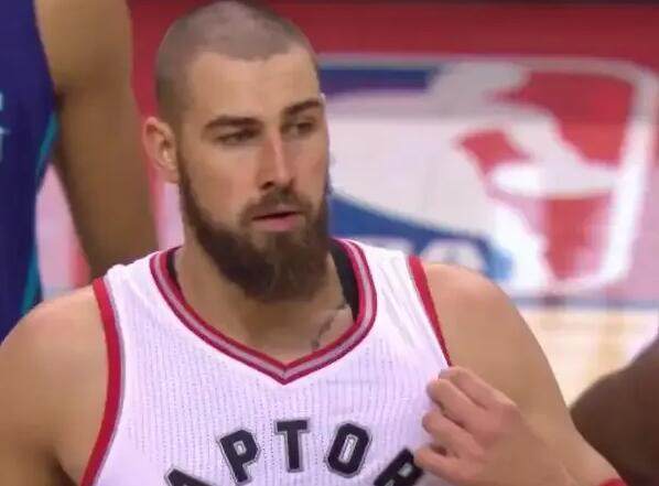 星空体育官网-世界杯球星撞脸！詹皇库兹马兼职 袁弘化身京多安