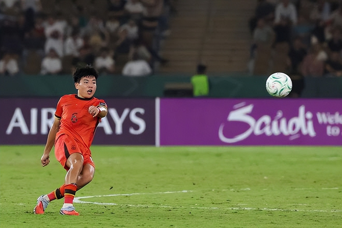 星空体育-狼队官宣徐彬外租英甲队 最快7日晚迎首秀 仍可适时踢U21联赛|巴恩斯利|英格兰|哈维-巴恩斯|博尔顿|国足_新浪体育_新浪新闻