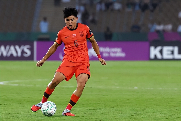 星空体育-狼队官宣徐彬外租英甲队 最快7日晚迎首秀 仍可适时踢U21联赛|巴恩斯利|英格兰|哈维-巴恩斯|博尔顿|国足_新浪体育_新浪新闻